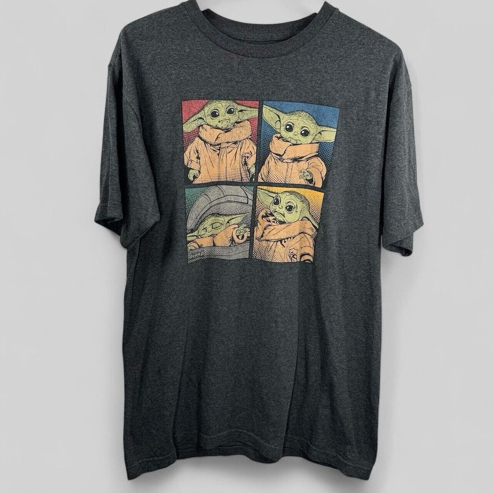 Star Wars Baby Yoda Moods Mens‎ L/ T-Shirt Mandalorian TV Show Child Grogu